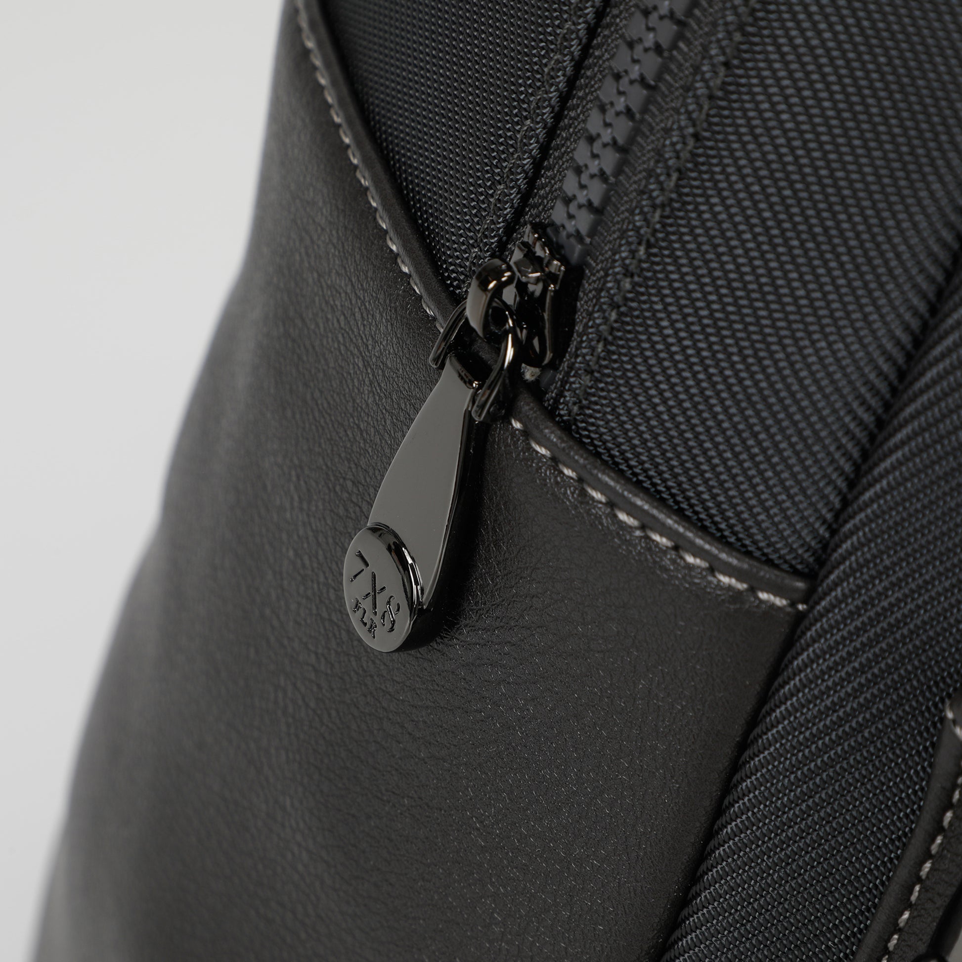 ZAINO CON TASCA IN SIMILPELLE
