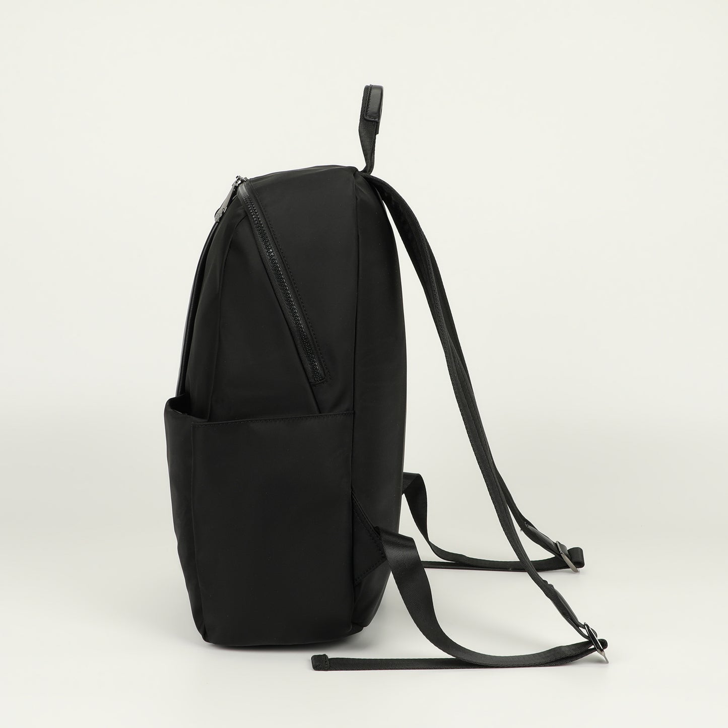 ZAINO IN TESSUTO TECNICO CON DETTAGLI IN SIMILPELLE