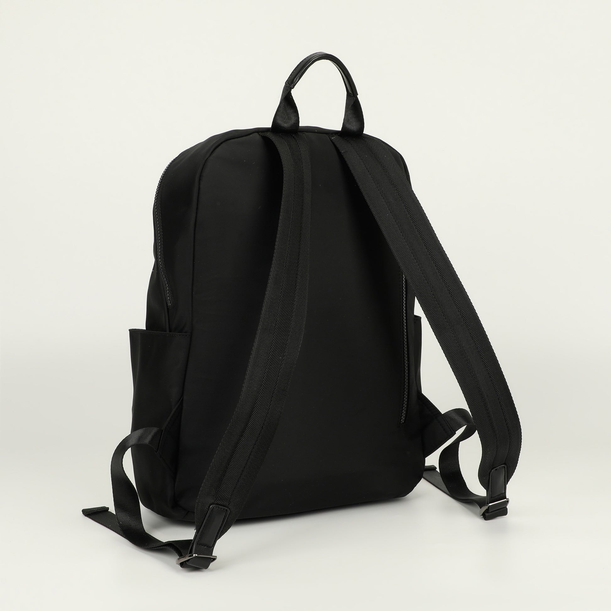 ZAINO IN TESSUTO TECNICO CON DETTAGLI IN SIMILPELLE