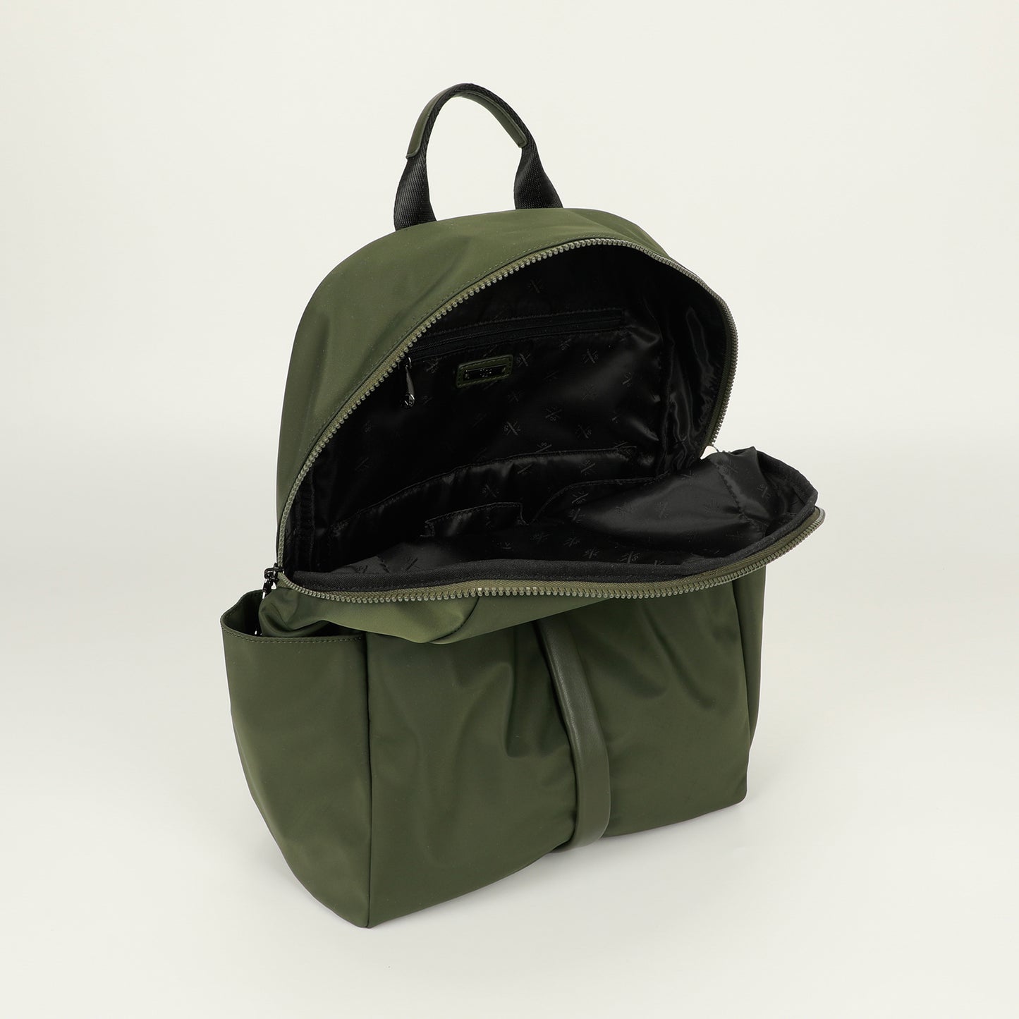 ZAINO IN TESSUTO TECNICO CON DETTAGLI IN SIMILPELLE