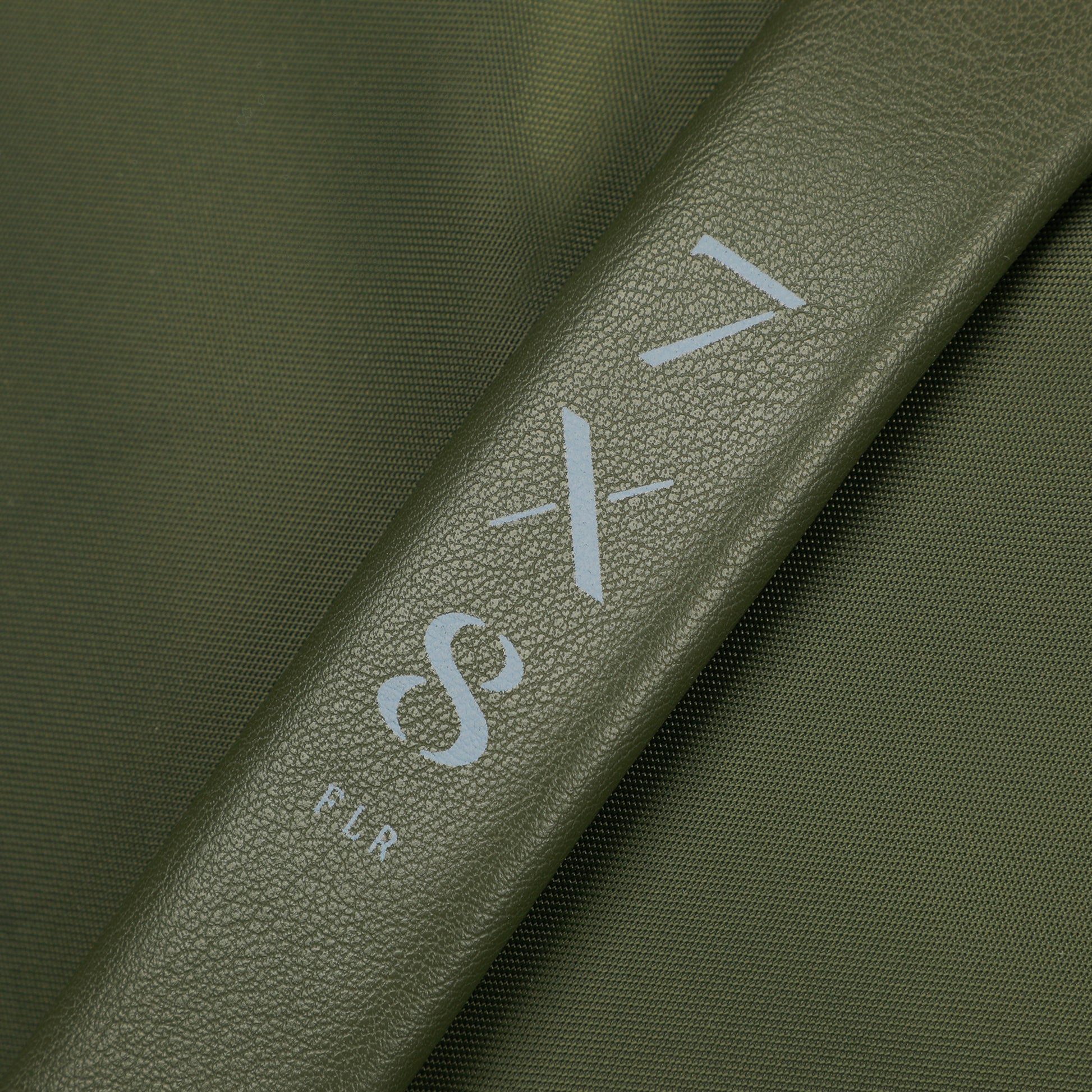 ZAINO IN TESSUTO TECNICO CON DETTAGLI IN SIMILPELLE