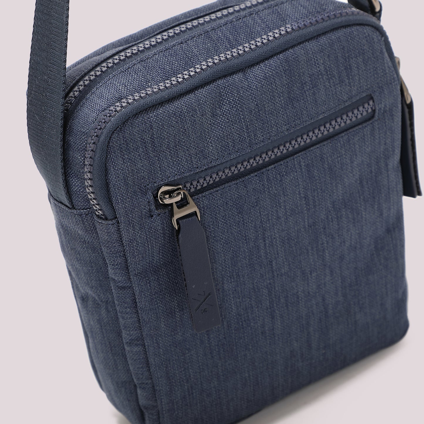 BORSA A TRACOLLA IN TESSUTO