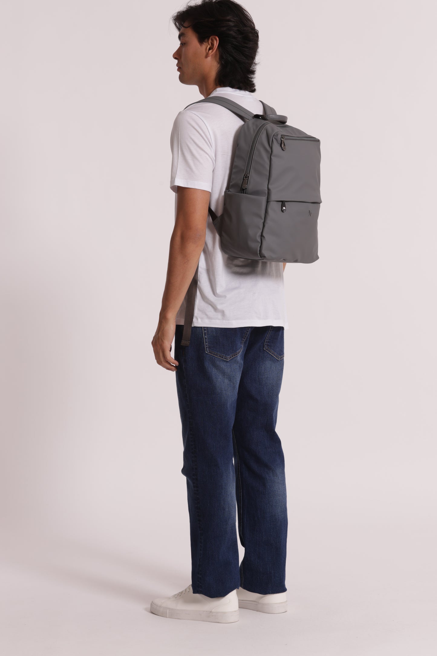 ZAINO GOMMATO IN TINTA UNITA