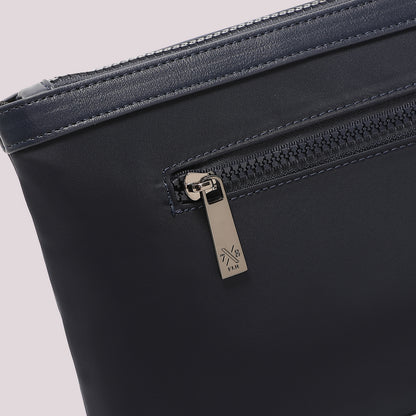 POCHETTE IN NYLON IN TINTA UNITA