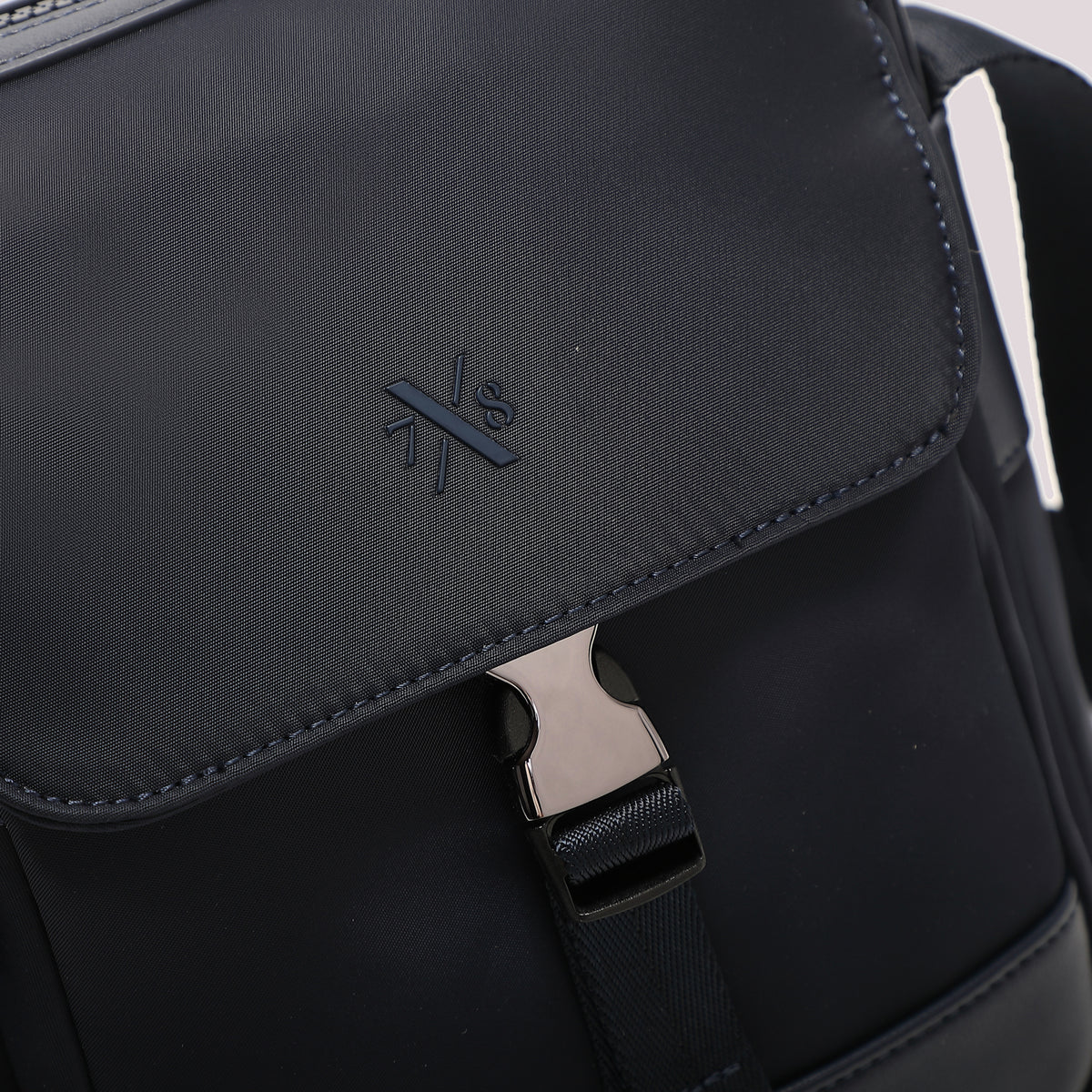 BORSA A TRACOLLA IN NYLON